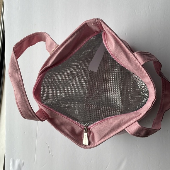 Miniso Sanrio My Melody Trapezoid lunch bag - Picture 6 of 6